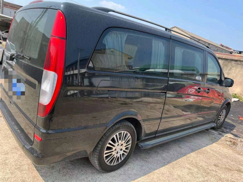 北京13年奔驰威霆2