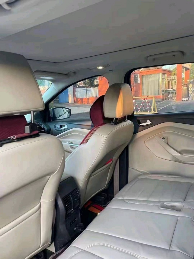 北京17年福特翼虎5