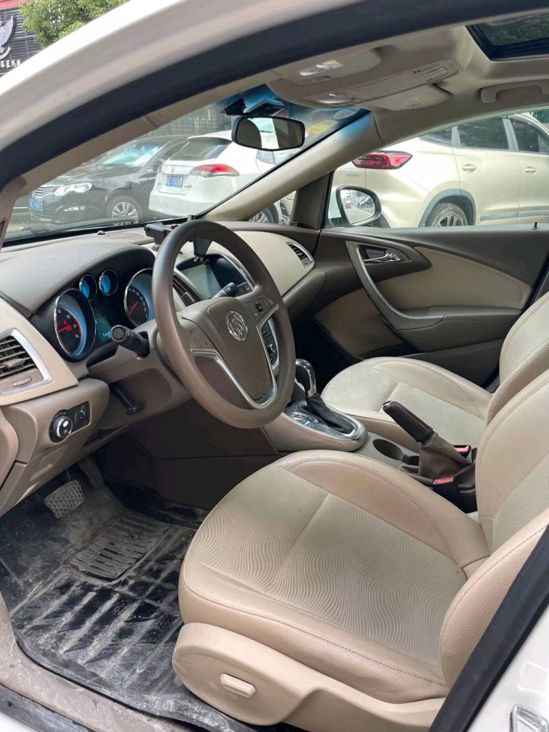 广州13年别克英朗GT5