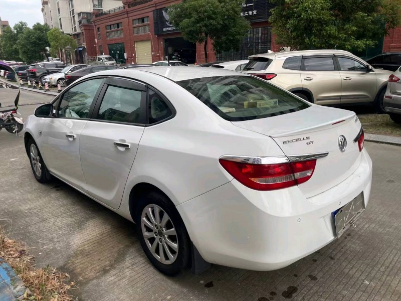 广州13年别克英朗GT4