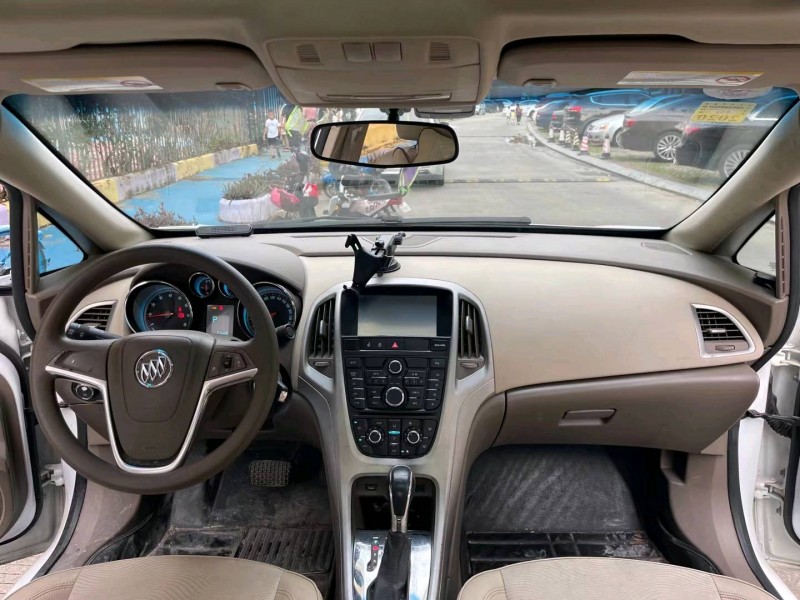 广州13年别克英朗GT6