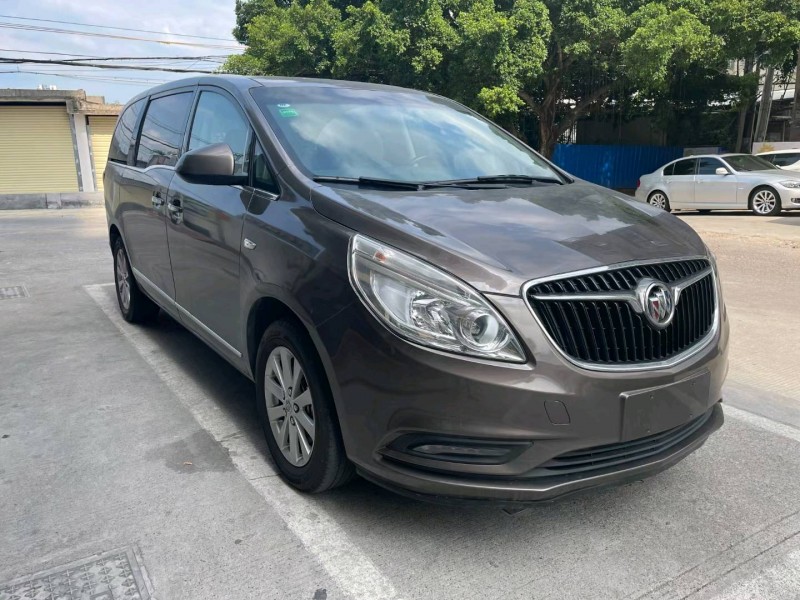 广州17年别克GL82