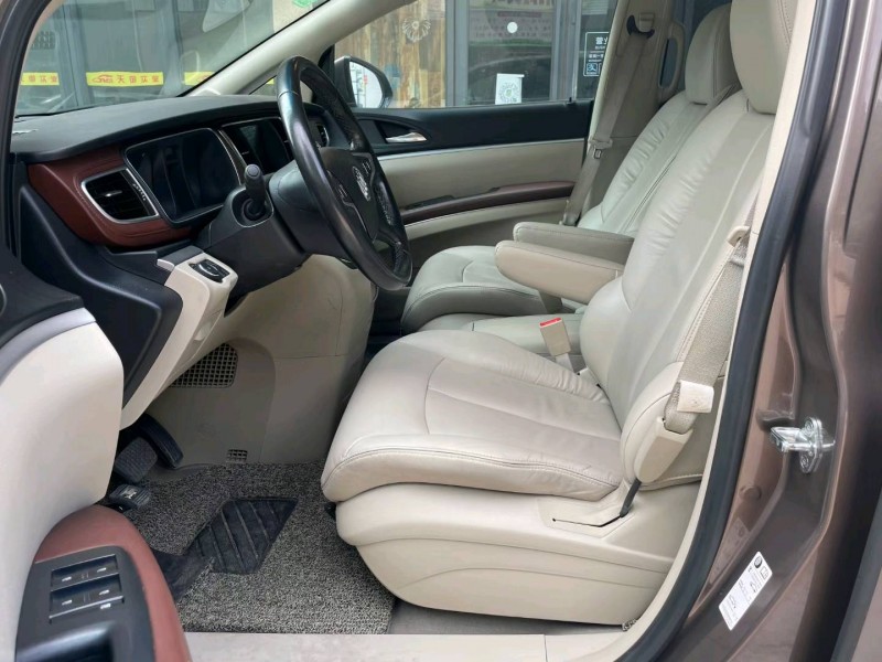 广州17年别克GL84