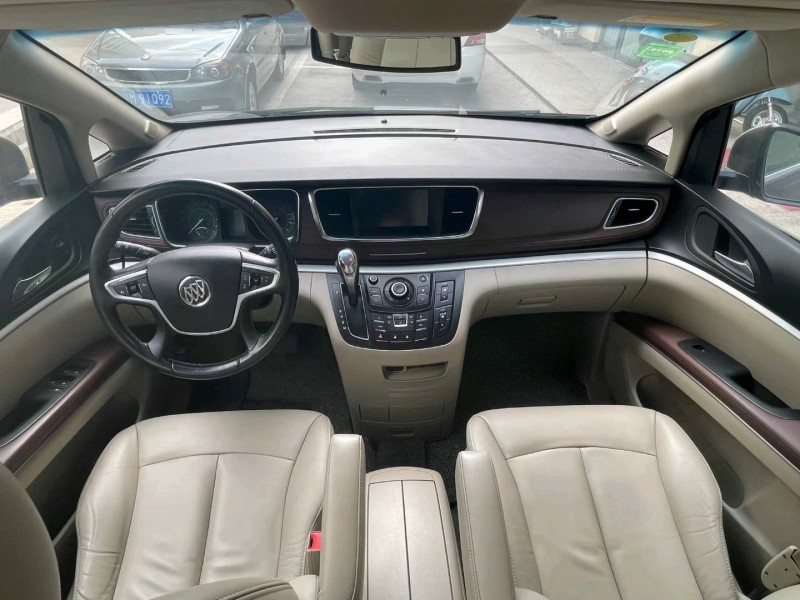 广州17年别克GL86