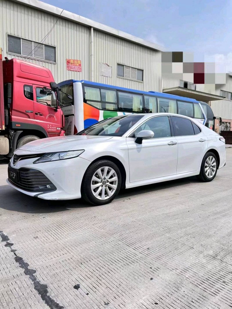 东莞19年丰田凯美瑞3