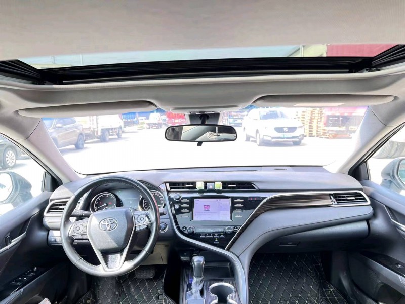 东莞19年丰田凯美瑞6