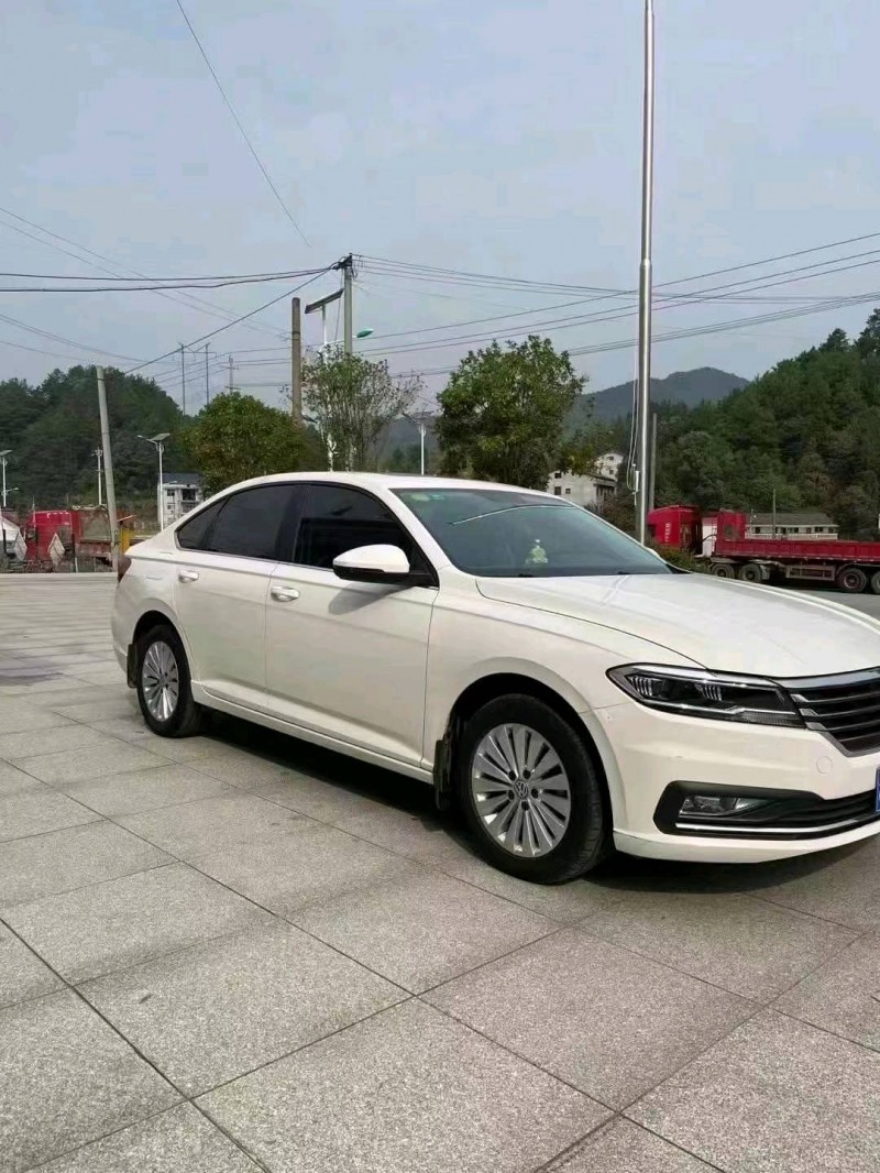 衡阳18年大众朗逸3
