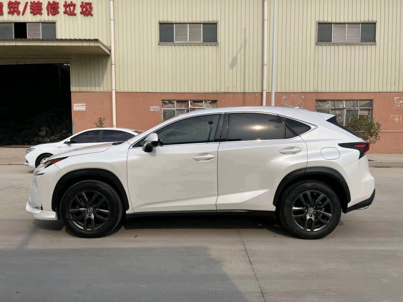 东莞16年雷克萨斯NX8