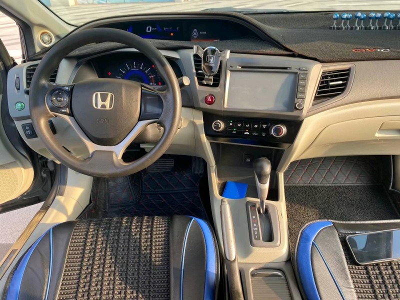 广州13年本田思域6