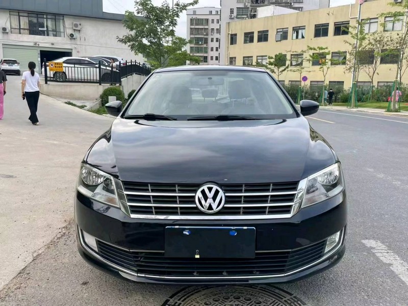广州12年大众朗逸4