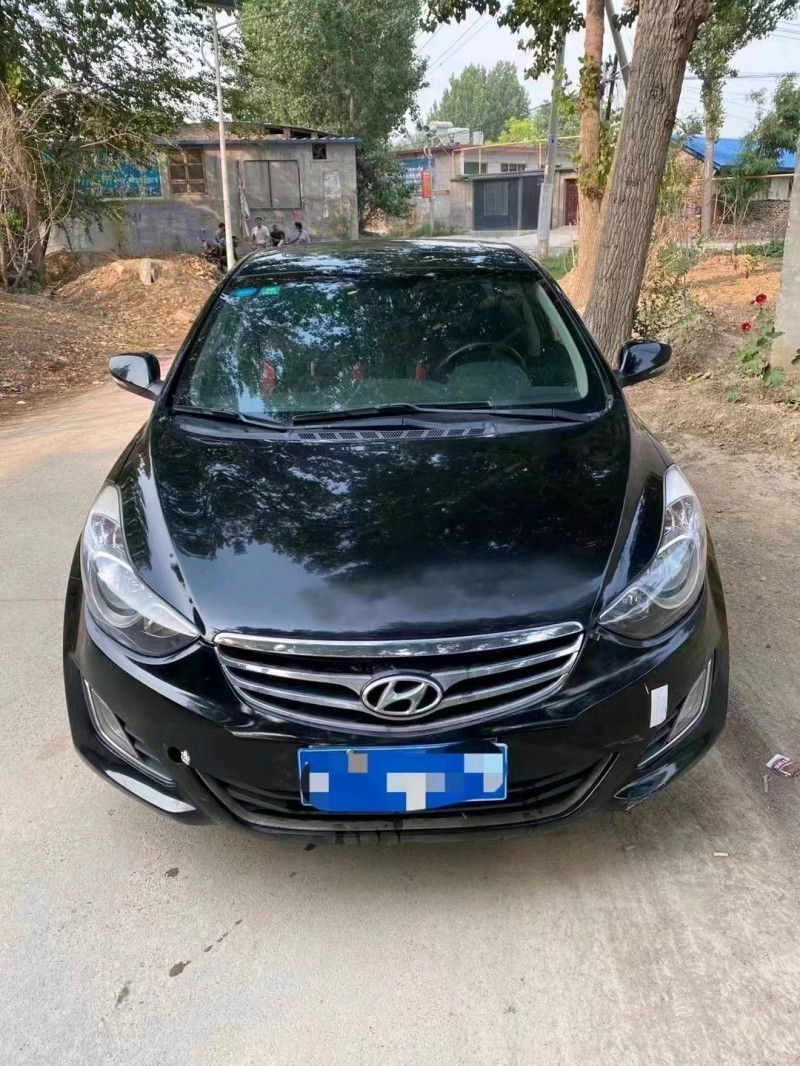 保定13年现代朗动1