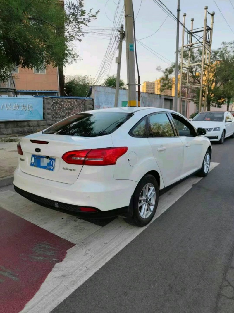 北京16年福特福克斯5