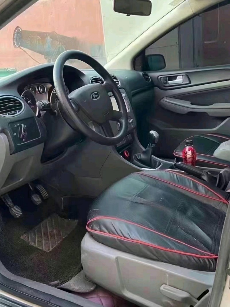 北京15年福特福克斯2