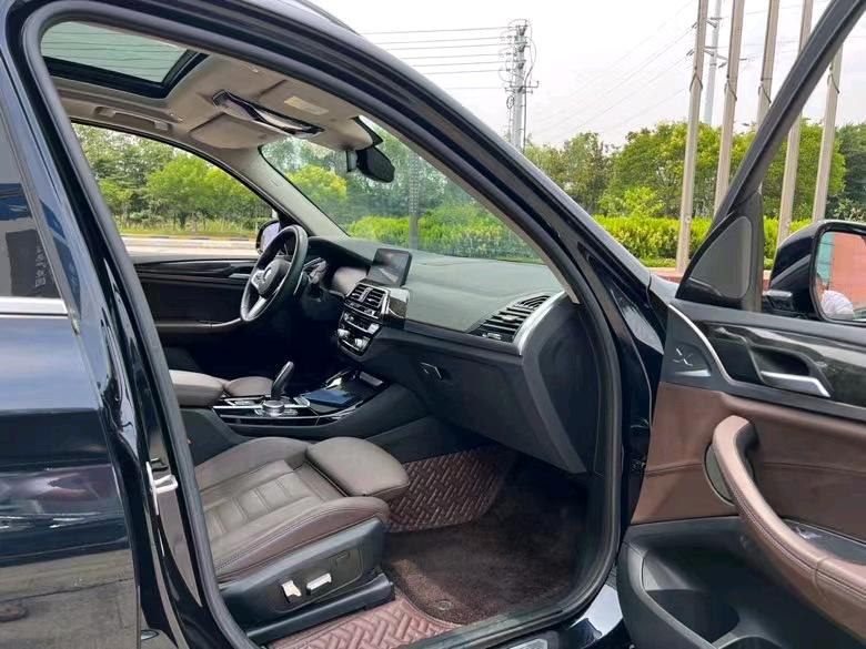 盐城21年宝马X36