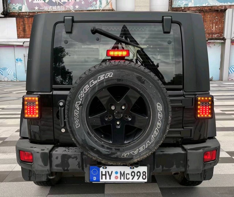 廣州11年Jeep牧馬人7