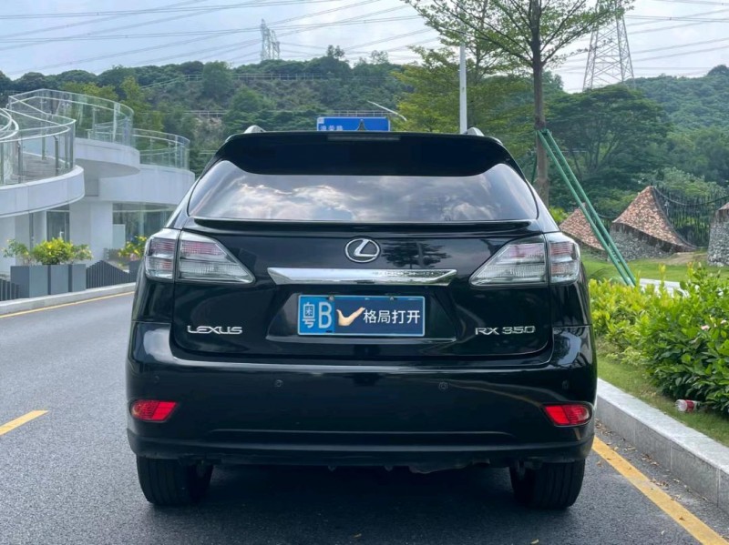广州11年雷克萨斯RX9