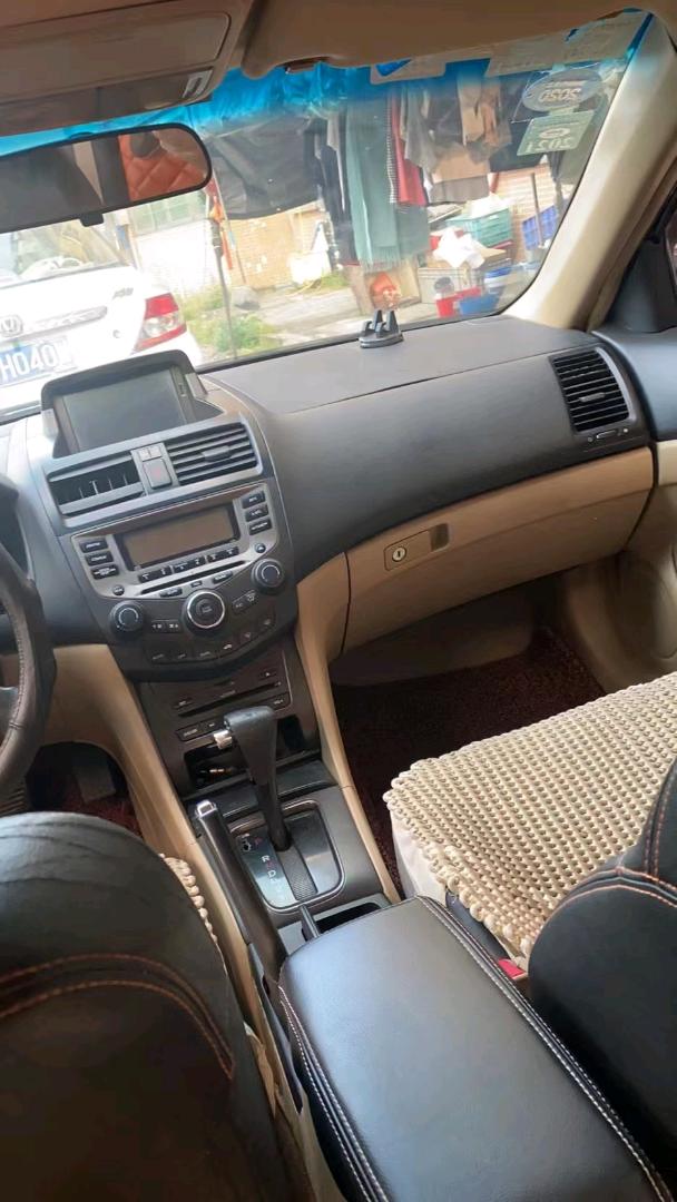 广州04年本田雅阁8