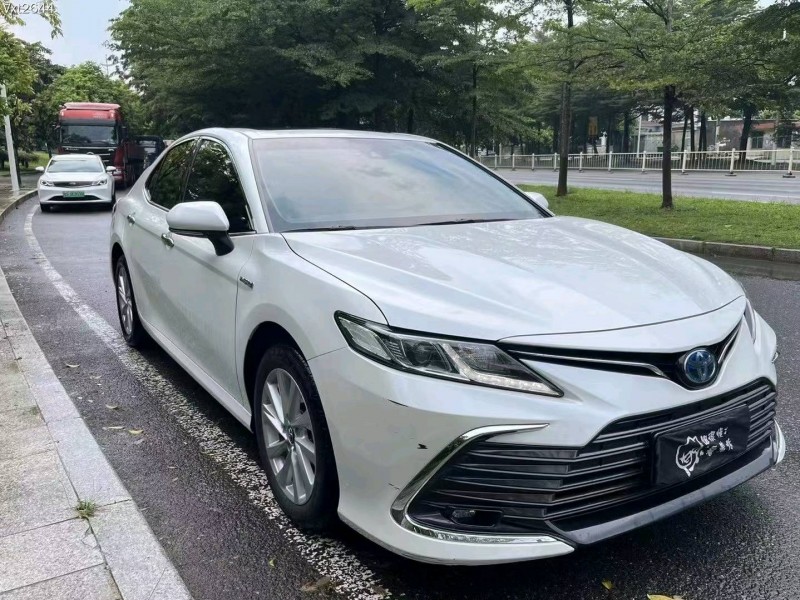 广州21年丰田凯美瑞3