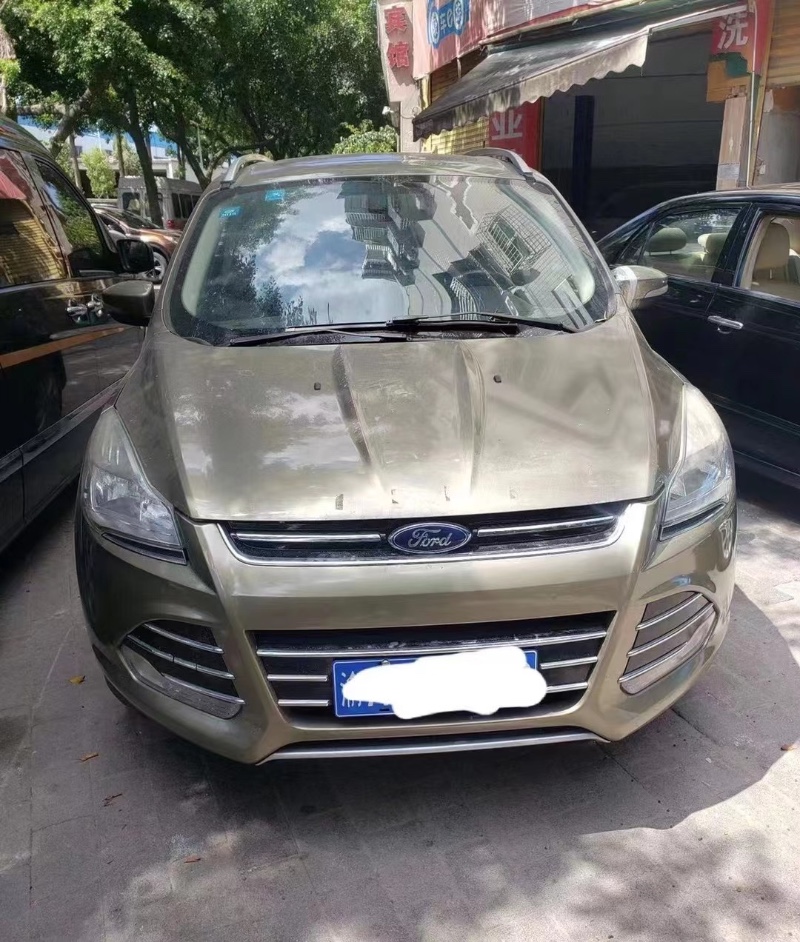 成都15年福特翼虎1