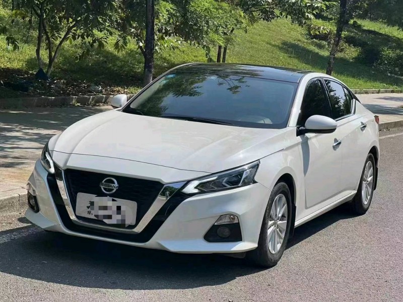 广州19年日产天籁3