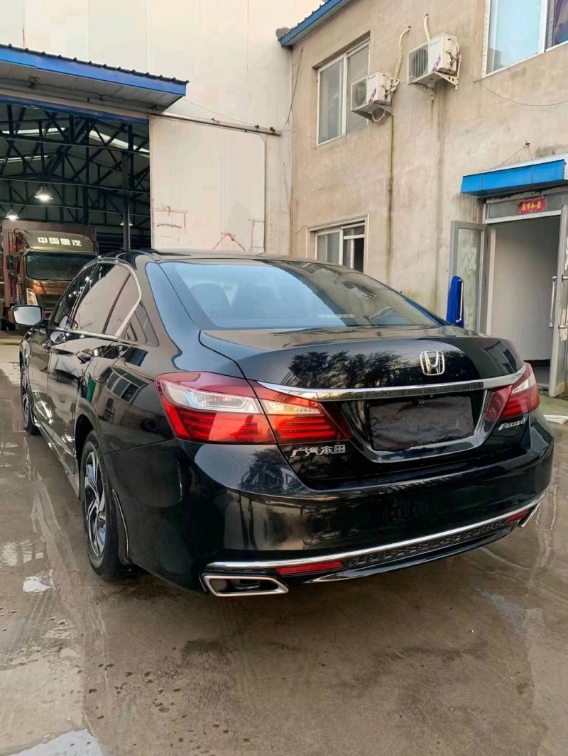 沈阳17年本田雅阁3