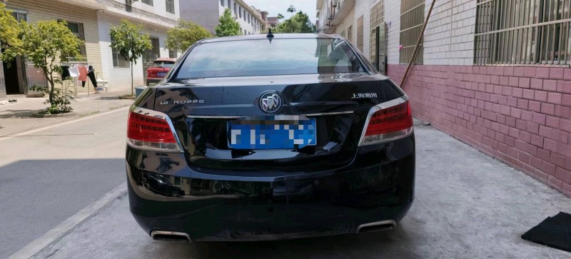 宜春11年别克君越2