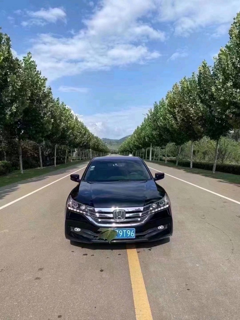 徐州15年本田雅阁9