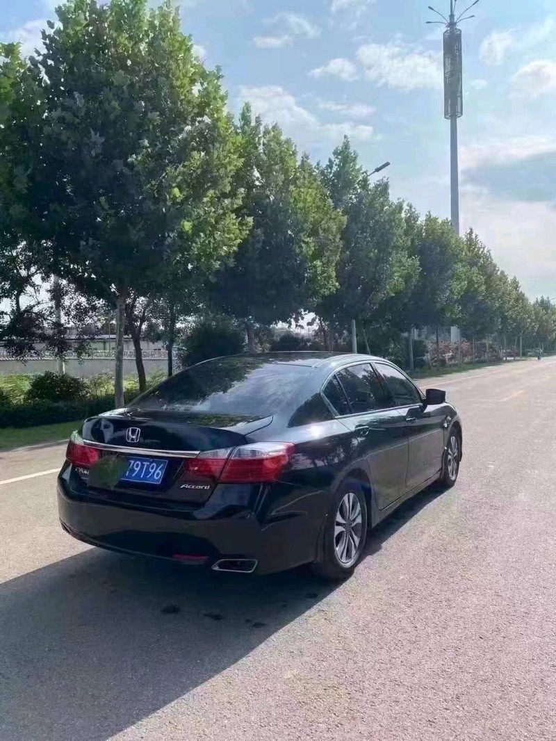 徐州15年本田雅阁2