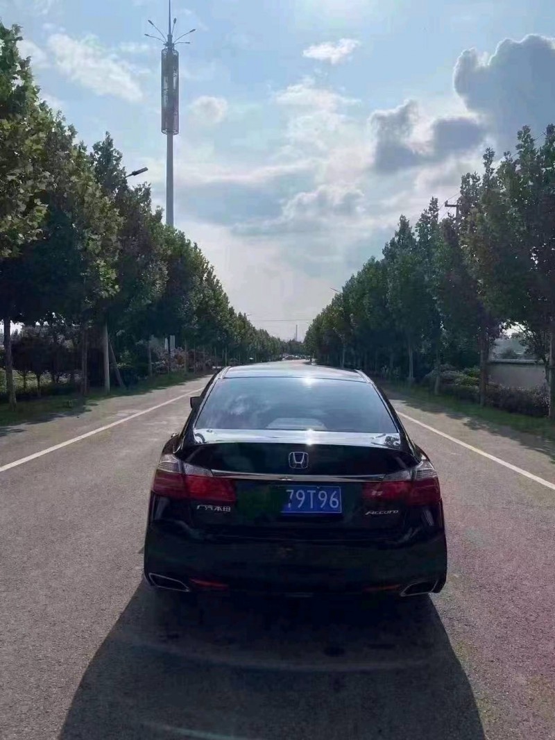 徐州15年本田雅阁1