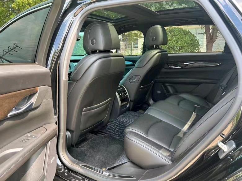 盐城20年凯迪拉克CT64