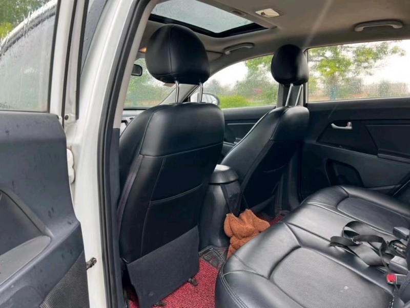 盐城16年起亚智跑7