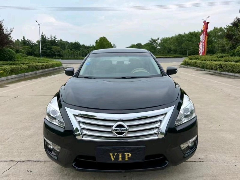 盐城13年日产天籁1