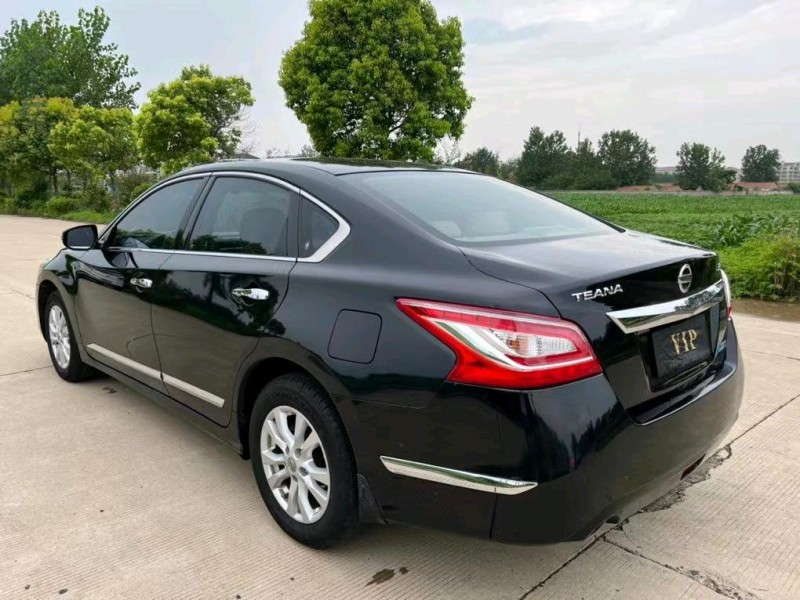 盐城13年日产天籁5