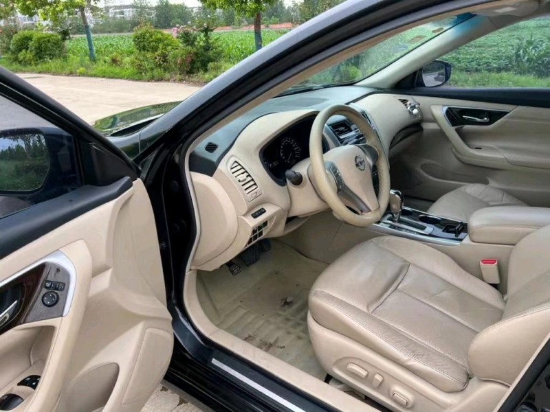 盐城13年日产天籁6