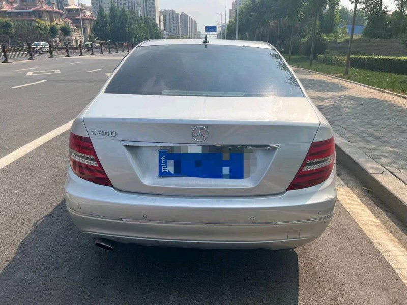 枣庄13年奔驰C6