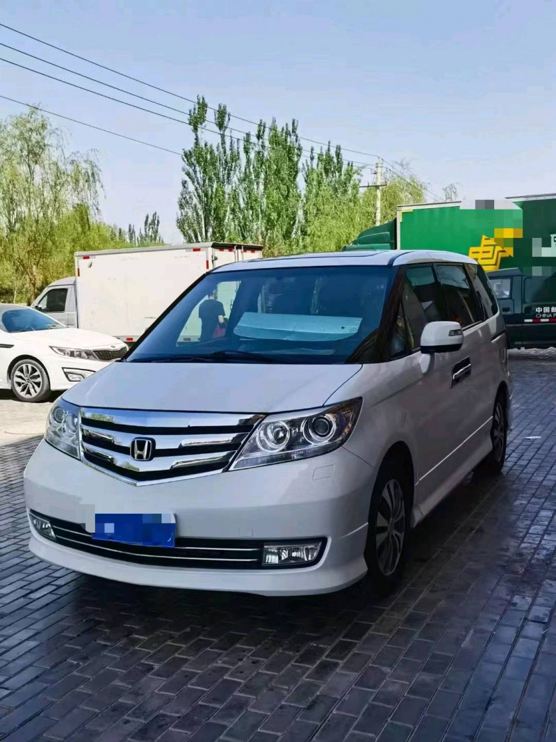 枣庄15年本田艾力绅2