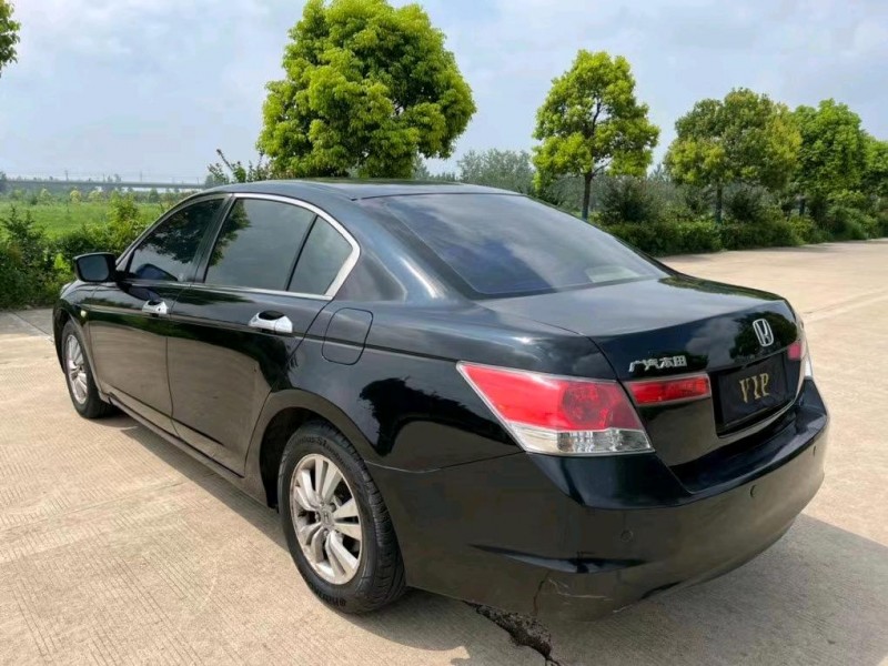 盐城10年本田雅阁4