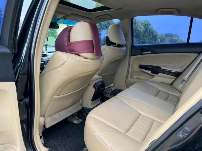 盐城10年本田雅阁7