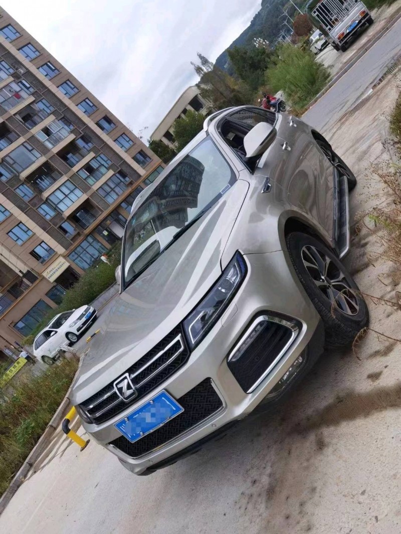 成都17年众泰T6003