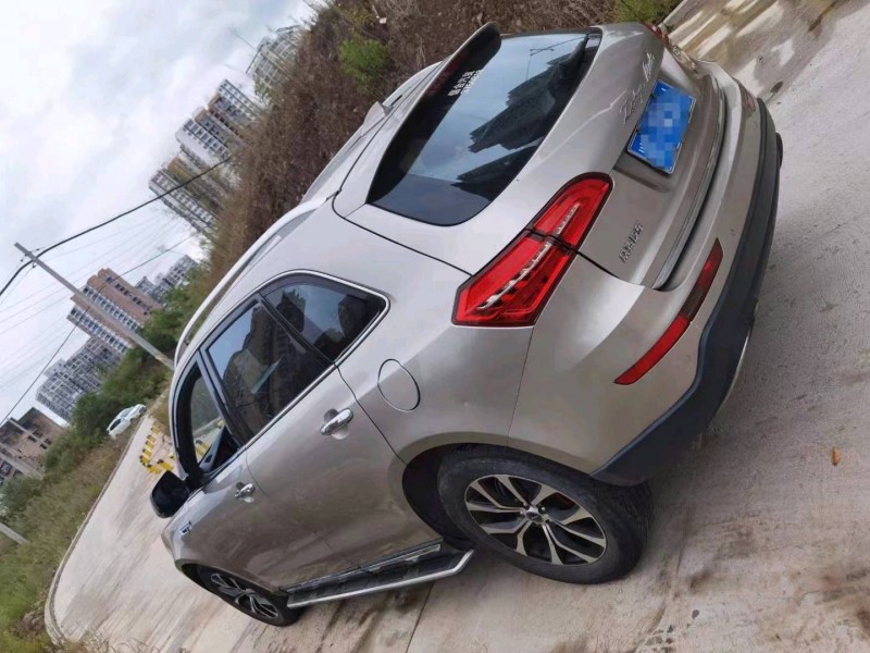 成都17年众泰T6006