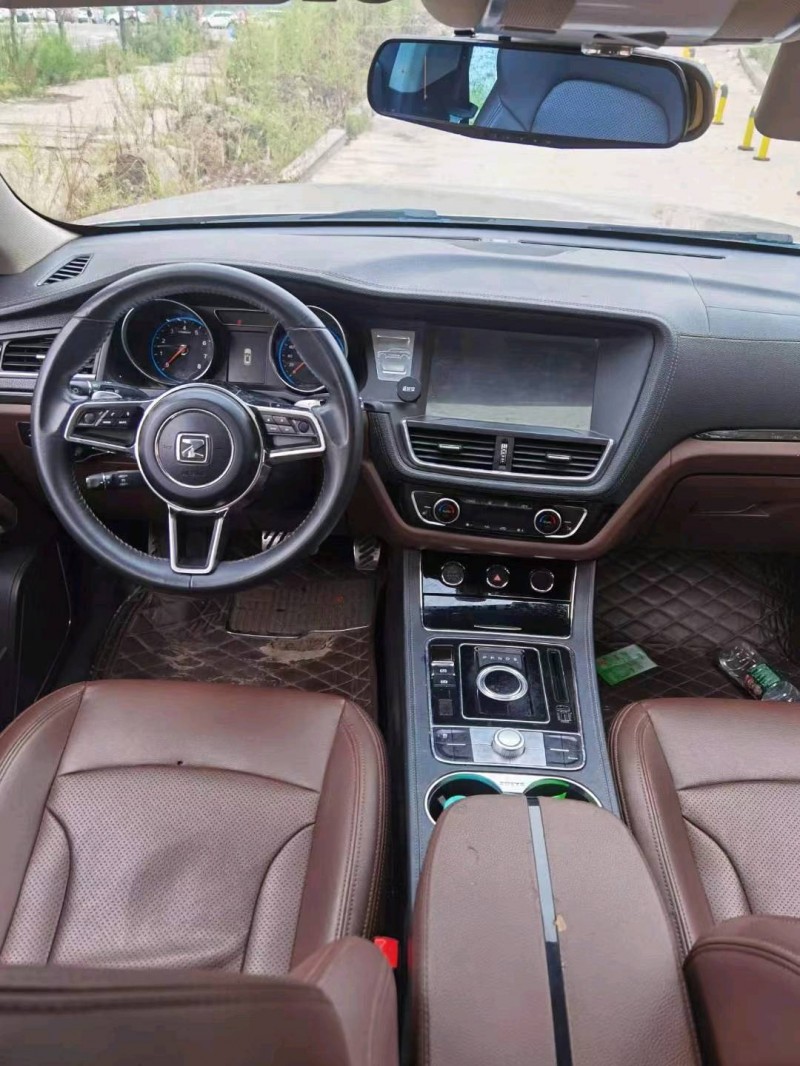 成都17年众泰T6008