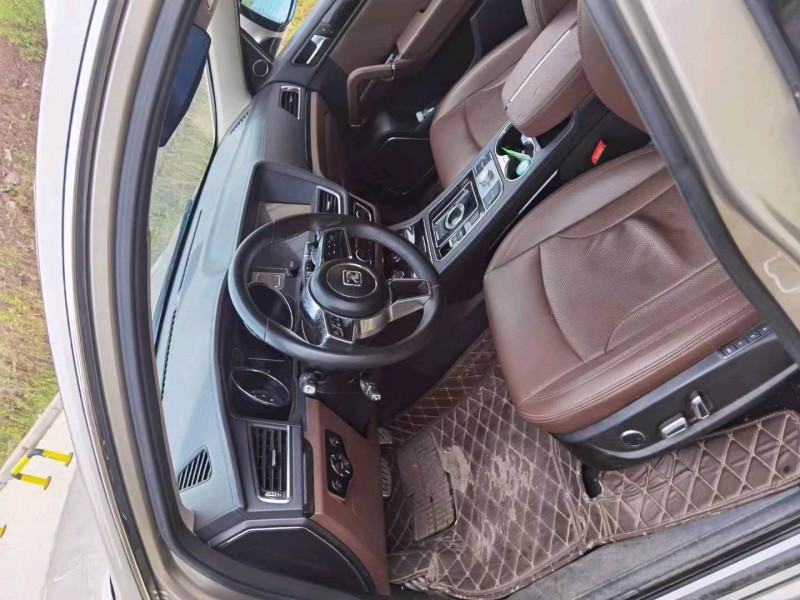 成都17年众泰T6009