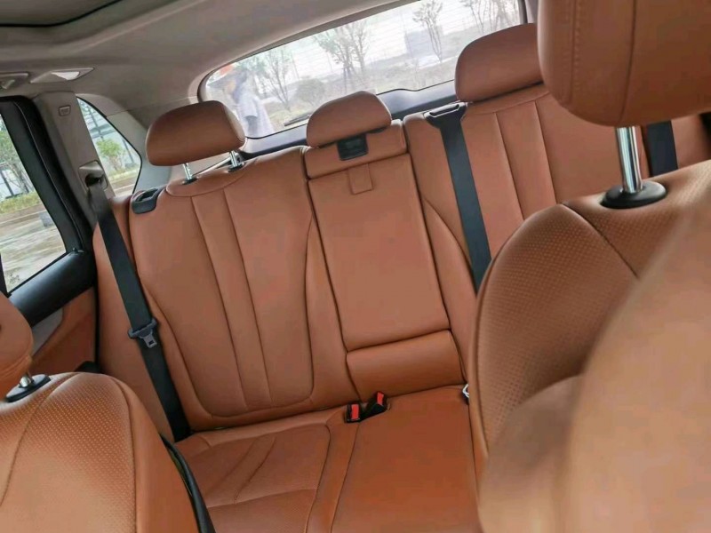 北京19年宝马X54