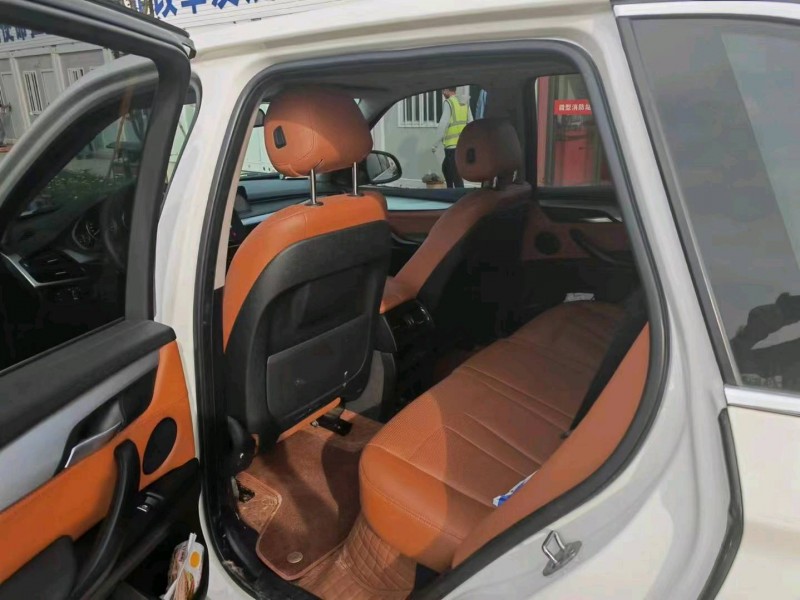 北京19年宝马X55