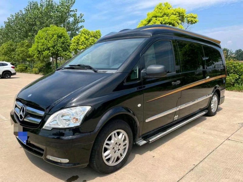 盐城16年奔驰威霆3