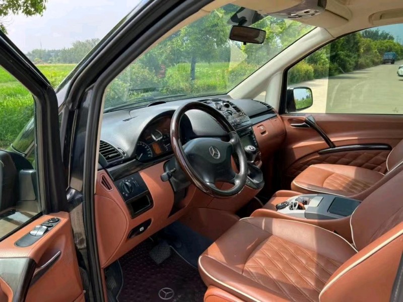 盐城16年奔驰威霆9