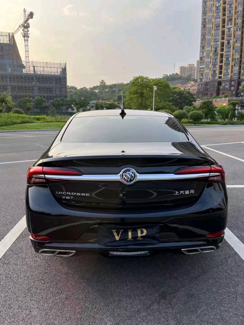 北京20年别克君越9