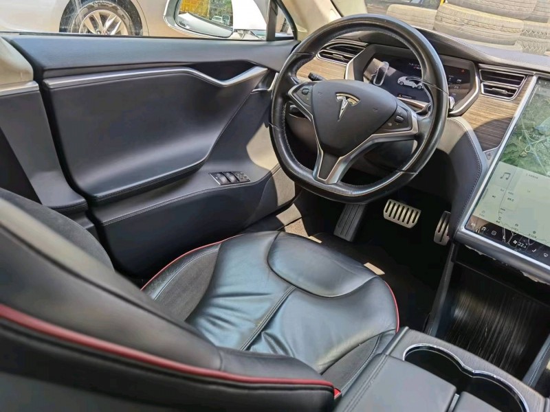 广州15年特斯拉MODEL S4