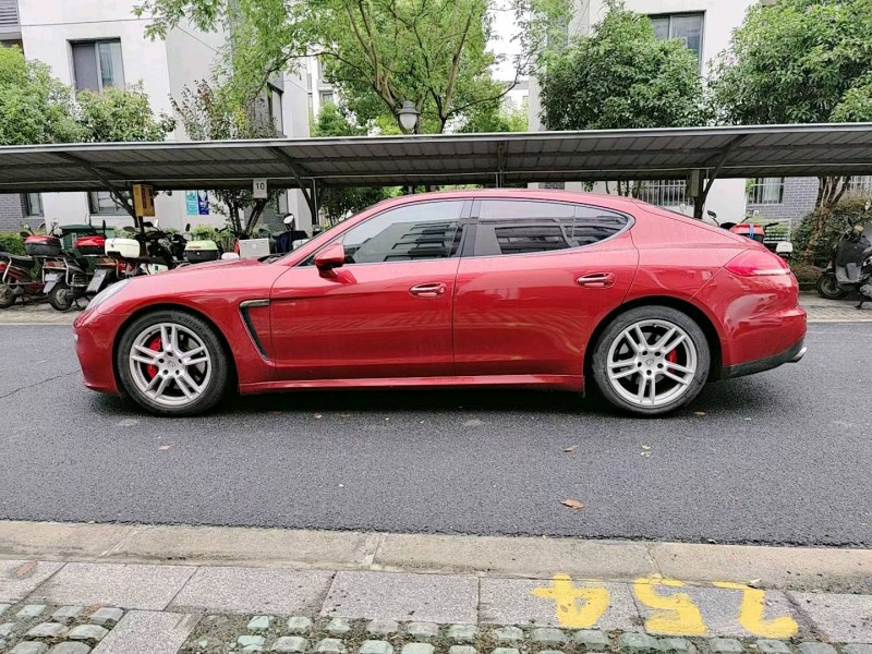 廣州14年保時捷帕拉梅拉7