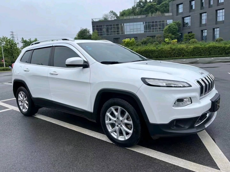 北京18年Jeep自由光3